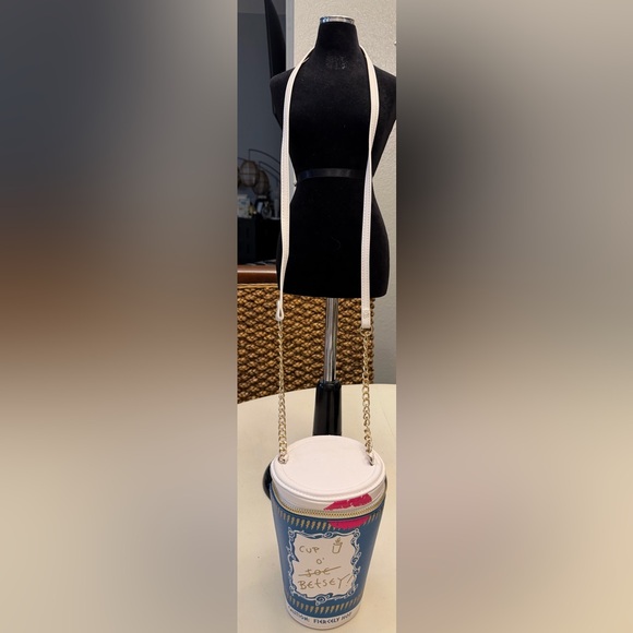 Betsey Johnson Kitsch Cup O' Betsey Crossbody Bag NWOT - Picture 10 of 10